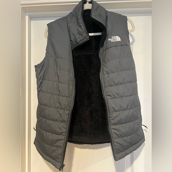 The North Face Women’s Vest Size M - Picture 1 of 2
